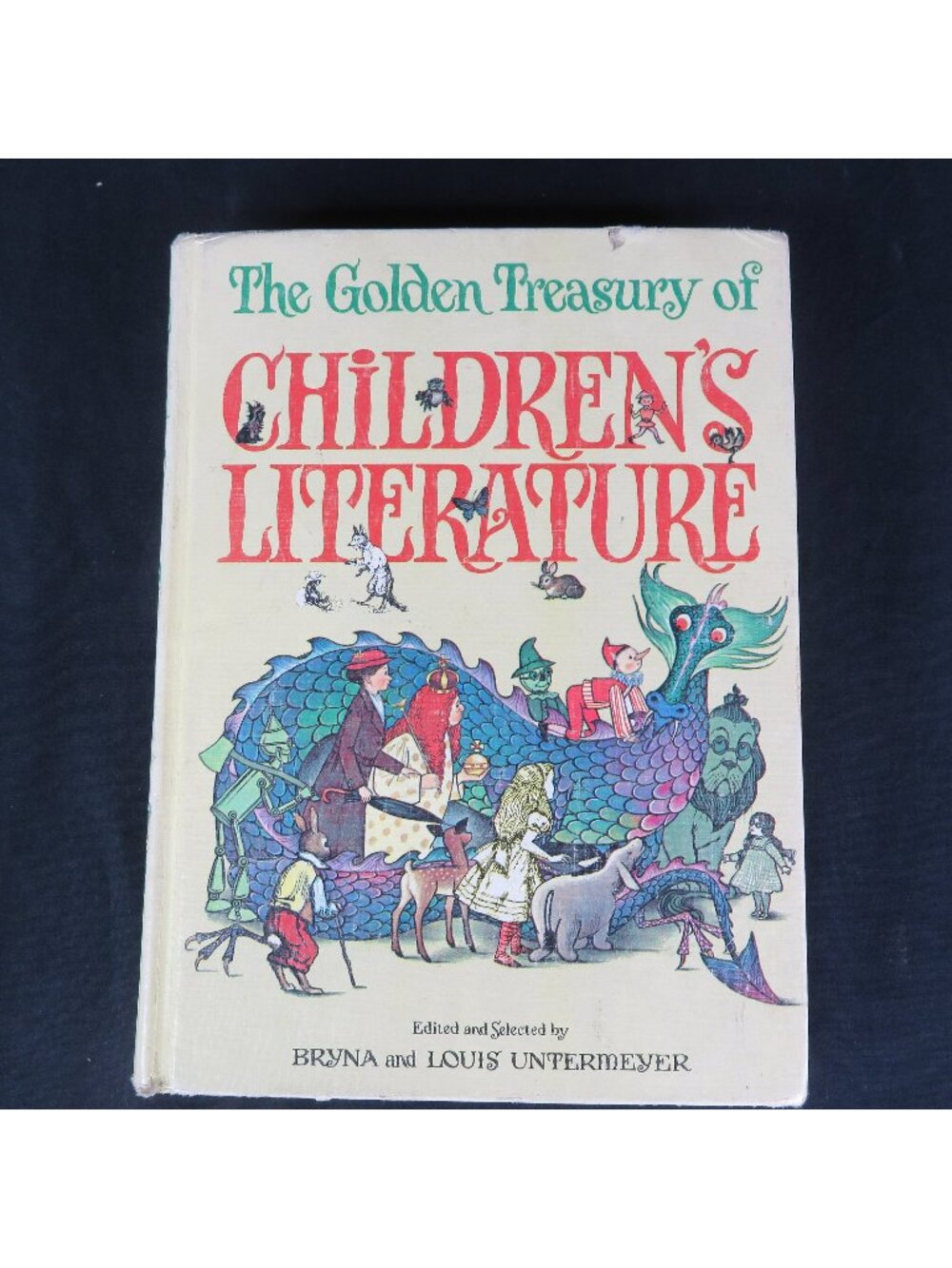 The Golden Treasury of Children's Literature 1966 Classics Children Story Book